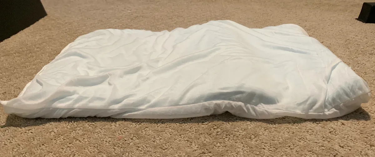 Memory foam pillow that hasn't expanded after unpacking